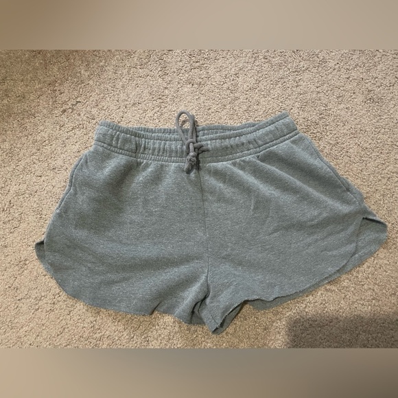 Wild fable grey shorts size large - Picture 2 of 6